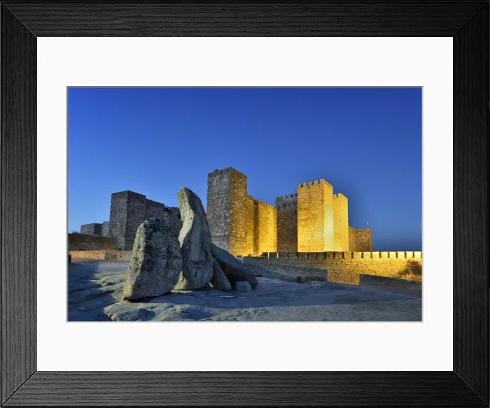 Framed Print : The castle of Trujillo dating back to the 9th-12th centuries stands at the highest Framed Print : The castle of Trujillo dating back to the 9th-12th centuries stands at the highest