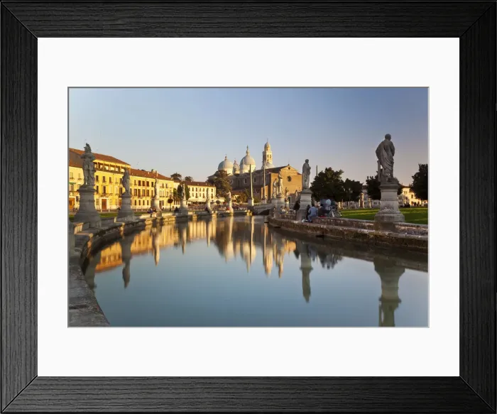 Framed Print : Italy, Veneto, Padova district, Padova, Prato della Valle, Statues and Basilica di Framed Print : Italy, Veneto, Padova district, Padova, Prato della Valle, Statues and Basilica di