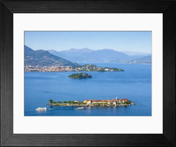 Framed Print : Elevated view over the idyllic Isola dei Pescatori (Fishermens Islands), Borromean