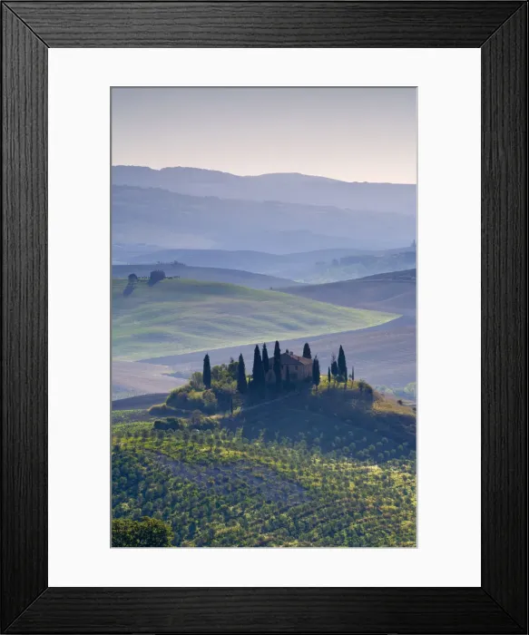 Framed Print : Farmhouse, Val d Orcia, Tuscany, Italy