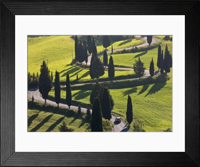 Framed Print : Winding Road, Monticchiello, Tuscany, Italy Framed Print : Winding Road, Monticchiello, Tuscany, Italy