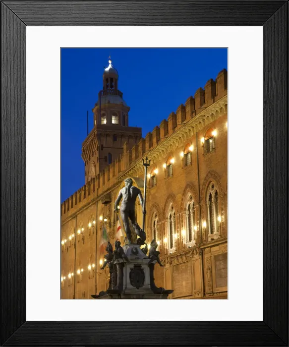 Framed Print : Statue of Neptune, Piazza Maggiore, Bologna, Italy Framed Print : Statue of Neptune, Piazza Maggiore, Bologna, Italy