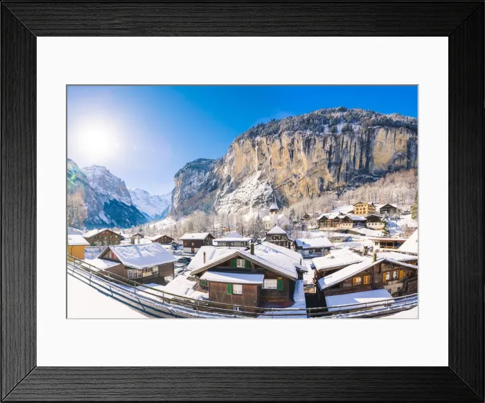 Framed Print : Lauterbrunnen, Berner Oberland, canton of Bern, Switzerland Framed Print : Lauterbrunnen, Berner Oberland, canton of Bern, Switzerland
