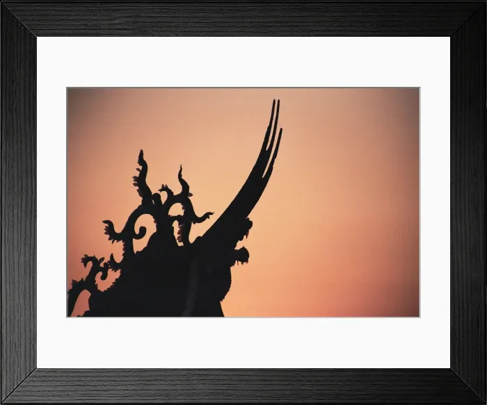 Framed Print : Silhouette of temple rooftop at sunset, Taichung, Taiwan Framed Print : Silhouette of temple rooftop at sunset, Taichung, Taiwan