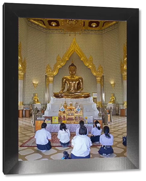 South East Asia, Thailand, Bangkok, Samphanthawong district, Chinatown, children praying