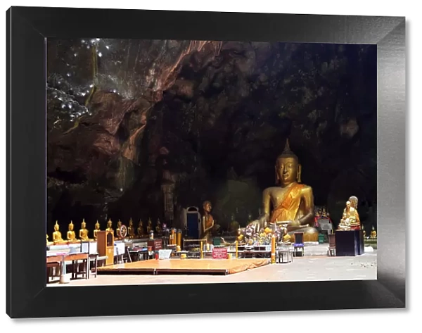 South East Asia, Thailand, Phetchaburi Province, Phetchaburi, Khao Luang Cave Temple