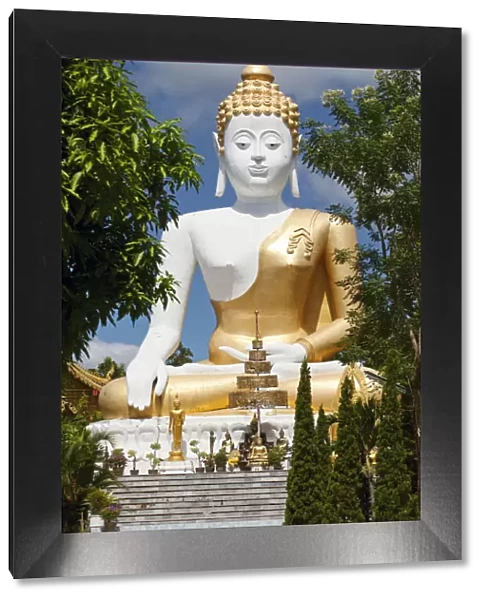 South East Asia, Thailand, Lanna, Chiang Mai, Wat Phra That Doi Kham (Temple of the