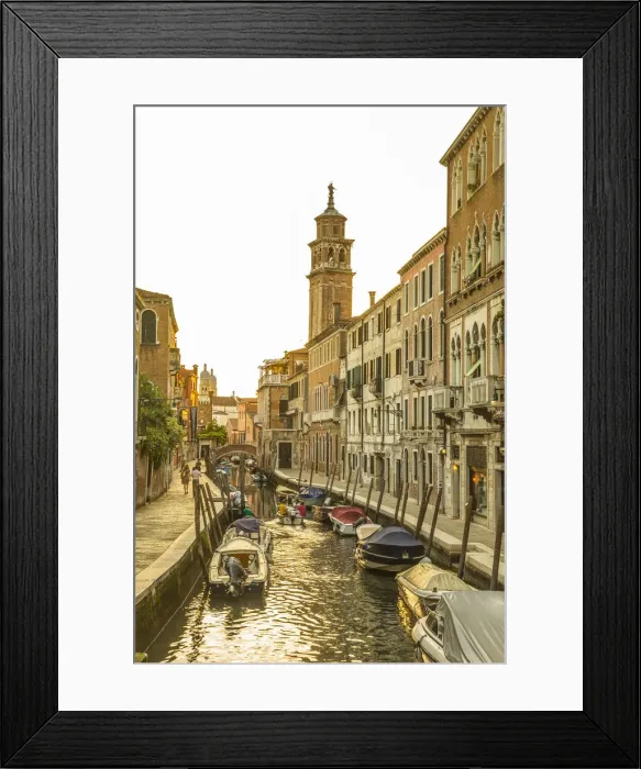 Framed Print : Rio de San Barnaba, Dorsoduro, Venice, Veneto, Italy Framed Print : Rio de San Barnaba, Dorsoduro, Venice, Veneto, Italy