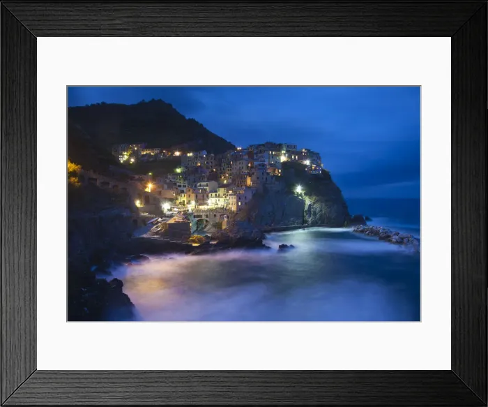 Framed Print : Manarola, Cinque Terre, Riviera di Levante, Liguria, Italy Framed Print : Manarola, Cinque Terre, Riviera di Levante, Liguria, Italy