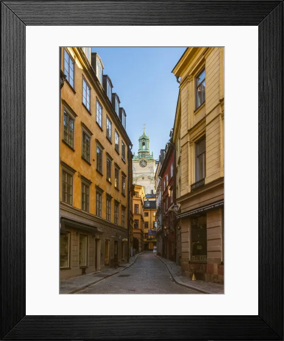 Framed Print : Stockholm, Sweden, Northern Europe. Narrow streets in Gamla Stan (old town) Framed Print : Stockholm, Sweden, Northern Europe. Narrow streets in Gamla Stan (old town)