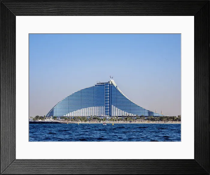 Framed Print : Jumeirah Beach Hotel, Dubai, United Arab Emirates