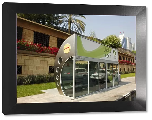 Jumeirah Beach Hotel, Bus Stop, Dubai, United Arab Emirates