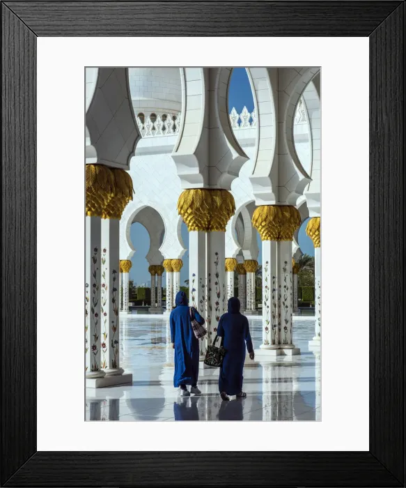 Framed Print : Two Middle Eastern women traditionally dressed walking in the courtyard of the Sheikh