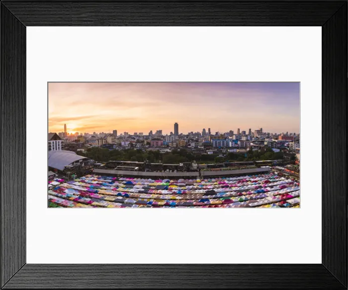 Framed Print : The New Rot Fai Market, Ratchada, Bangkok, Thailand Framed Print : The New Rot Fai Market, Ratchada, Bangkok, Thailand