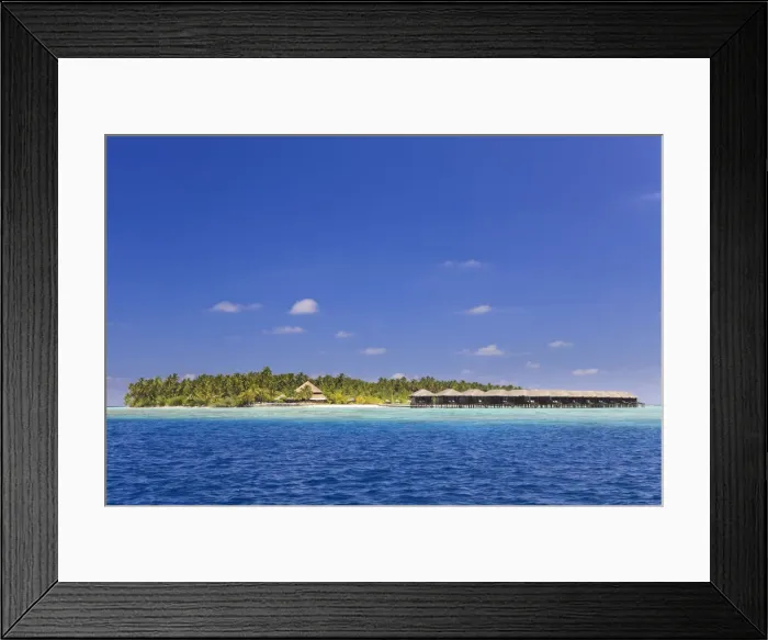 Framed Print : Maldives, Faafu Atoll, Filitheyo Island Framed Print : Maldives, Faafu Atoll, Filitheyo Island