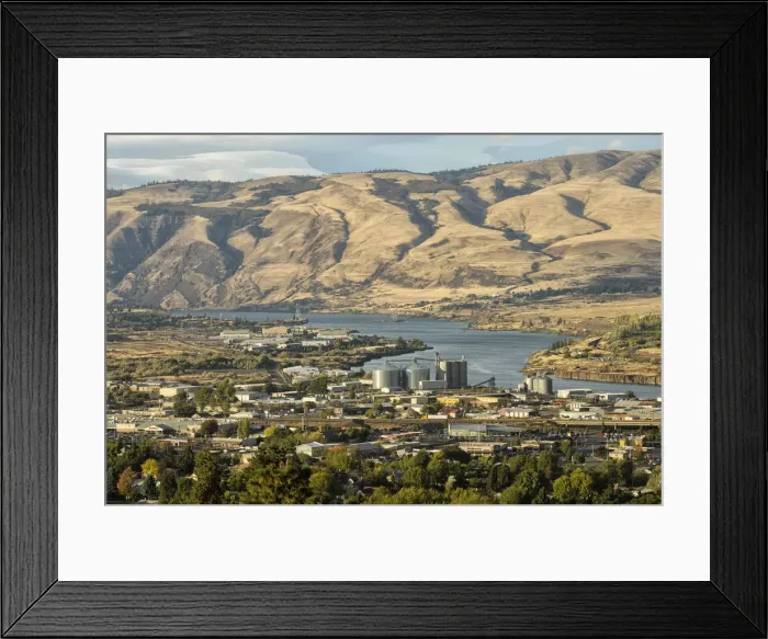 Framed Print : USA, Oregon, The Dalles, Columbia river Framed Print : USA, Oregon, The Dalles, Columbia river