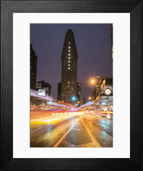 Framed Print : Night view of the Flatiron Building, Manhattan, New York, USA Framed Print : Night view of the Flatiron Building, Manhattan, New York, USA