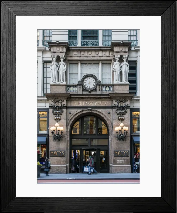 Framed Print : Macys department store, Herald Square, Manhattan, New York, USA Framed Print : Macys department store, Herald Square, Manhattan, New York, USA