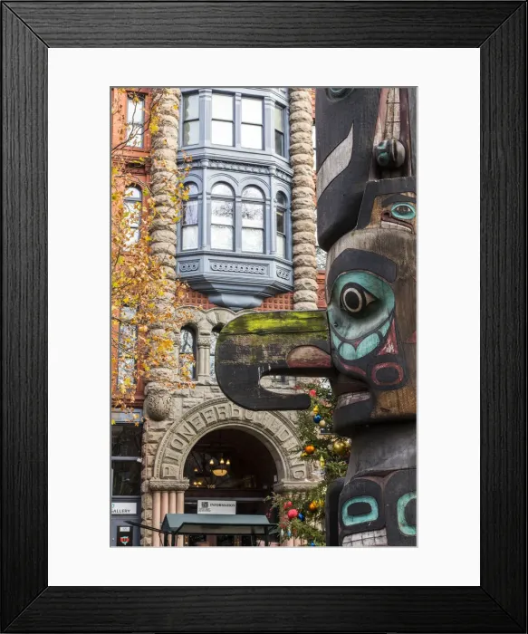 Framed Print : Totem pole in Pioneer Square, Seattle, Washington, USA Framed Print : Totem pole in Pioneer Square, Seattle, Washington, USA