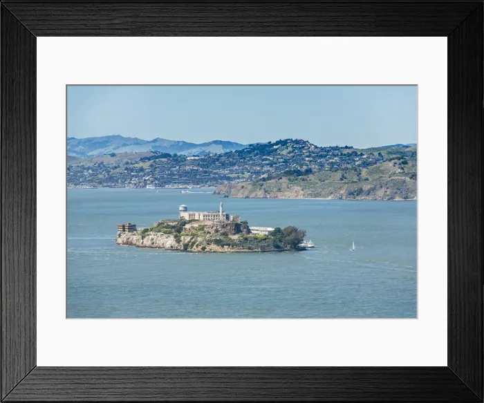 Framed Print : San Francisco, California. USA. A view of Alcatraz in the San Francisco bay