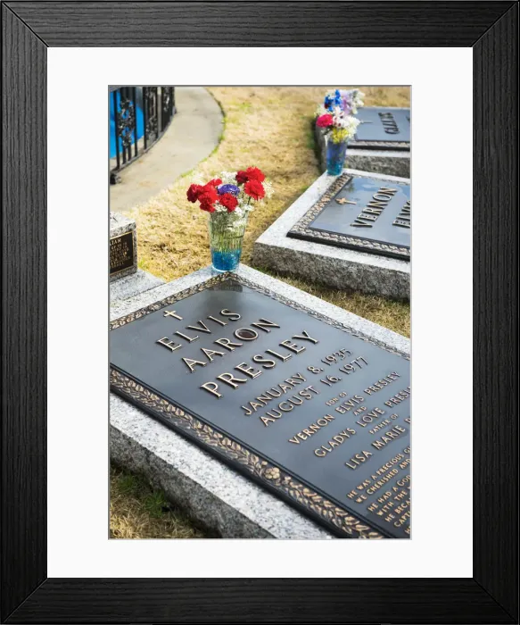 Framed Print : USA, Tennessee, Memphis, Elvis Presley at Graceland Framed Print : USA, Tennessee, Memphis, Elvis Presley at Graceland