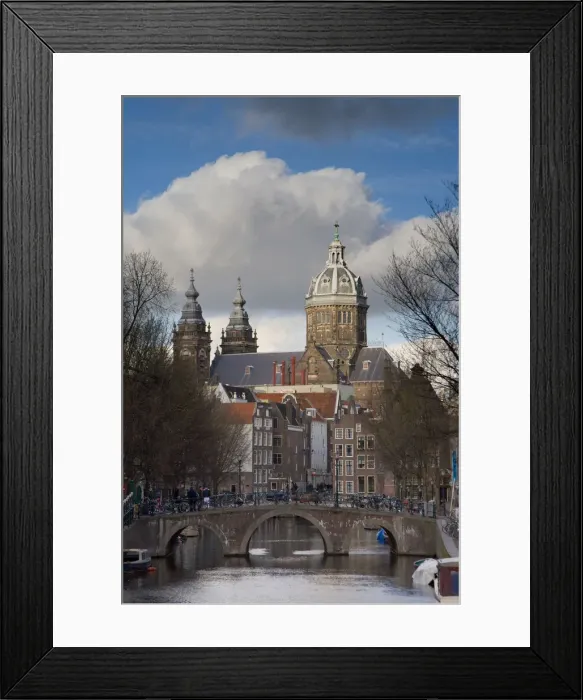 Framed Print : Oudezijds Achterburgwal canal and Saint Nicholas (St Nicols kerk), Amsterdam, Holland Framed Print : Oudezijds Achterburgwal canal and Saint Nicholas (St Nicols kerk), Amsterdam, Holland