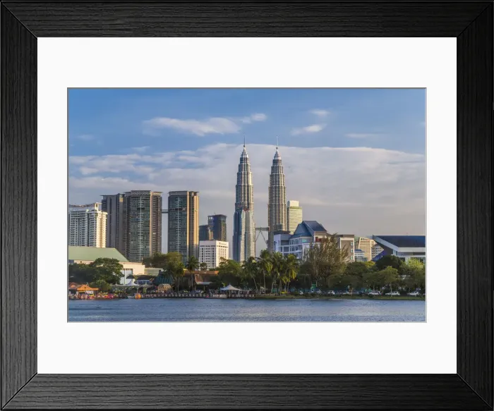 Framed Print : Petronas Towers and city skyline, Lake Titiwangsa, Kuala Lumpur, Malaysia Framed Print : Petronas Towers and city skyline, Lake Titiwangsa, Kuala Lumpur, Malaysia