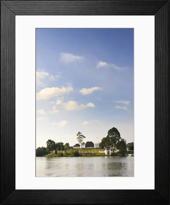 Framed Print : Istana Palace (Sarawak Governors Residence), Kuching, Sarawak, Malaysian Borneo Framed Print : Istana Palace (Sarawak Governors Residence), Kuching, Sarawak, Malaysian Borneo