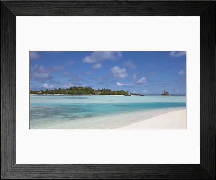 Framed Print : Anantara Naladhu resort, South Male Atoll, Maldives Framed Print : Anantara Naladhu resort, South Male Atoll, Maldives