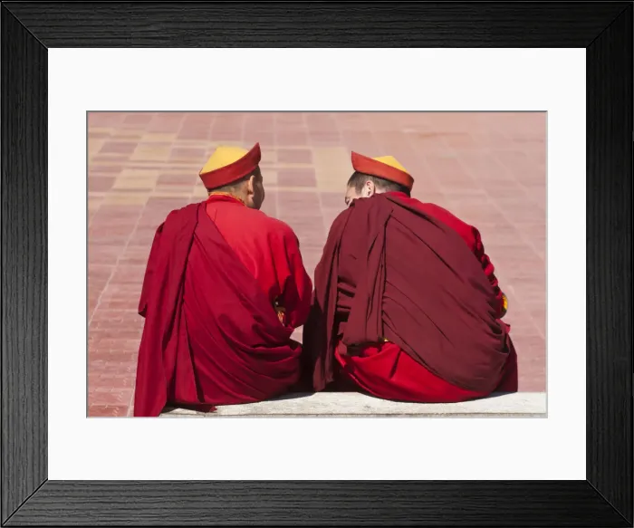 Framed Print : MONGOLIA, Ulaanbaatar, Gandan (Gandantegchenling) Monastery, Monks chatting Framed Print : MONGOLIA, Ulaanbaatar, Gandan (Gandantegchenling) Monastery, Monks chatting