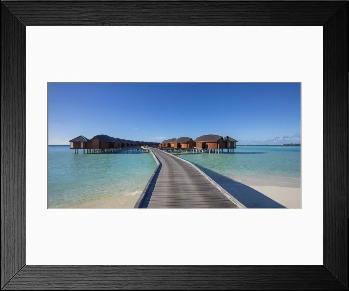 Framed Print : Overwater bungalows, Anantara Dhigu resort, South Male Atoll, Maldives