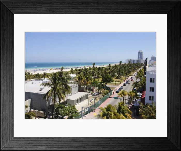 Framed Print : Ocean Drive, Miami South Beach, Art Deco District, Florida, USA Framed Print : Ocean Drive, Miami South Beach, Art Deco District, Florida, USA