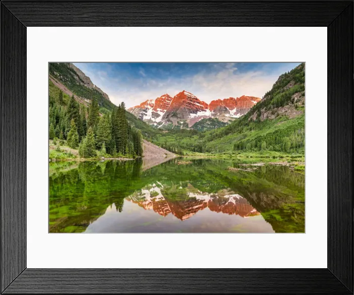 Framed Print : First Light on Maroon Bells Reflecting in Maroon Lake, near Aspen, Colorado, USA Framed Print : First Light on Maroon Bells Reflecting in Maroon Lake, near Aspen, Colorado, USA