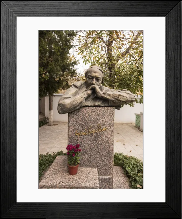 Framed Print : The uzbek writer Sergey Borodin statue at the garden of his home. Tashkent, Uzbekistan Framed Print : The uzbek writer Sergey Borodin statue at the garden of his home. Tashkent, Uzbekistan