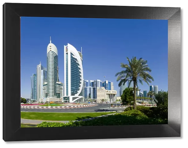 Qatar, Doha, Corniche, Sheraton Roundabout