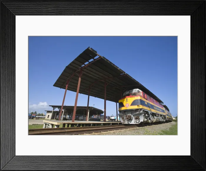 Framed Print : Panama, Panama Canal Railway, Historic Train which runs between Panama City & Colon Framed Print : Panama, Panama Canal Railway, Historic Train which runs between Panama City & Colon
