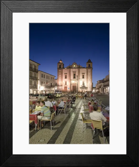 Framed Print : Praaza do Giraldo and Ingreja Santo Antao, Evora (UNESCO World Heritage), Alentejo Framed Print : Praaza do Giraldo and Ingreja Santo Antao, Evora (UNESCO World Heritage), Alentejo