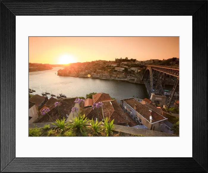Framed Print : Ponte D. Luis I and Douro river, Porto (UNESCO World Heritage), Portugal Framed Print : Ponte D. Luis I and Douro river, Porto (UNESCO World Heritage), Portugal