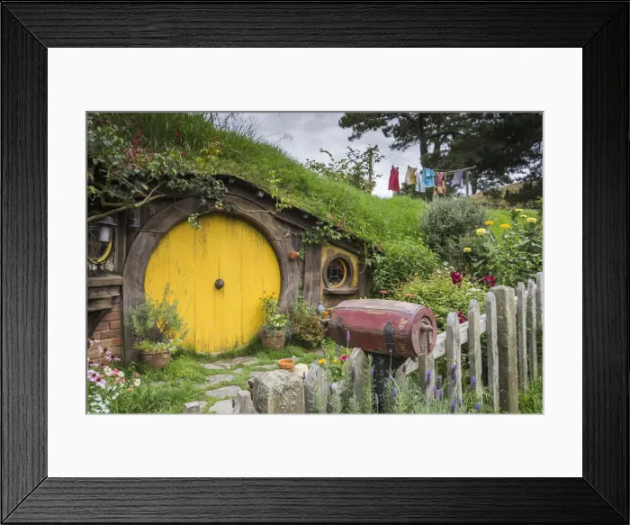Framed Print : New Zealand, North Island, Matamata, Hobbiton Movie Set, Hobbit house Framed Print : New Zealand, North Island, Matamata, Hobbiton Movie Set, Hobbit house