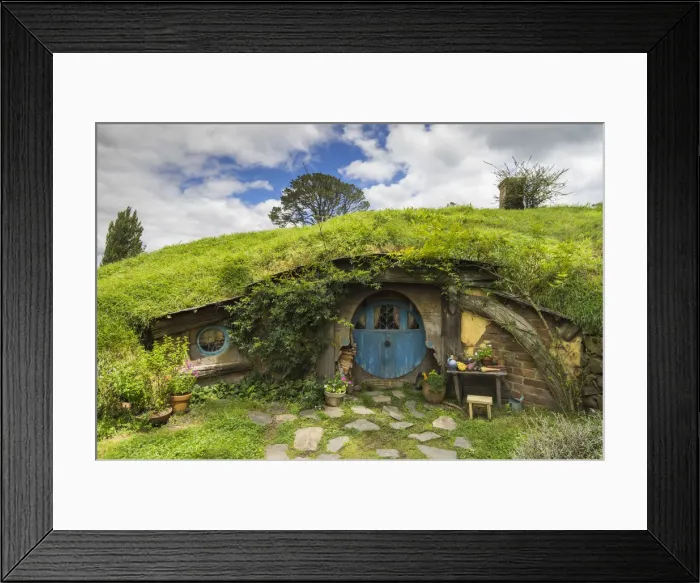 Framed Print : New Zealand, North Island, Matamata, Hobbiton Movie Set, Hobbit house Framed Print : New Zealand, North Island, Matamata, Hobbiton Movie Set, Hobbit house