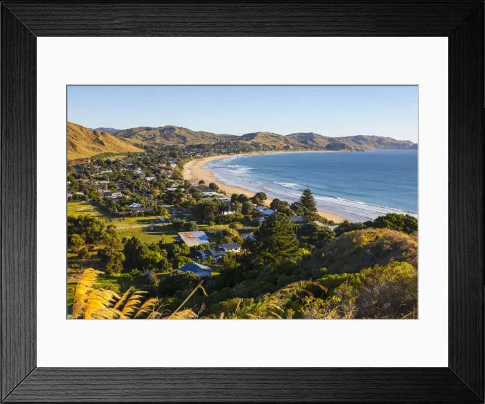 Framed Print : Elevated view over Wainui Beach, Gisborne, East Cape, North Island, New Zealand Framed Print : Elevated view over Wainui Beach, Gisborne, East Cape, North Island, New Zealand