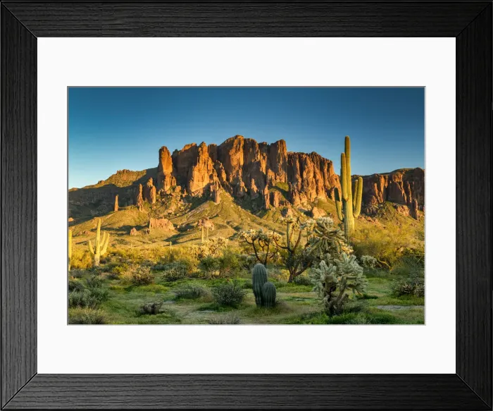 Framed Print : Superstition Mountains, near Phoenix, Arizona, USA Framed Print : Superstition Mountains, near Phoenix, Arizona, USA