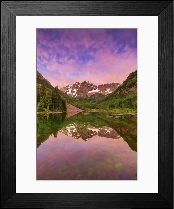 Framed Print : Maroon Bells Reflecting in Maroon Lake at Sunrise, near Aspen, Colorado, USA Framed Print : Maroon Bells Reflecting in Maroon Lake at Sunrise, near Aspen, Colorado, USA