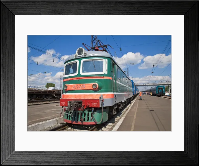 Framed Print : Russia, Trans Siberian Railway, Irkutsk to Ekaterinburg - between Irkutsk and Novosbisk Framed Print : Russia, Trans Siberian Railway, Irkutsk to Ekaterinburg - between Irkutsk and Novosbisk