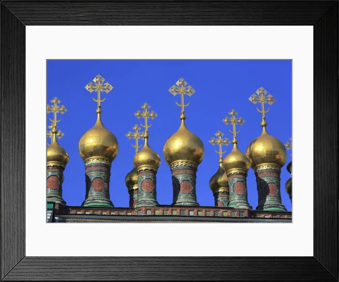 Framed Print : Cupolas of the Upper Saviour Cathedral (17th century), Moscow Kremlin, Moscow, Russia Framed Print : Cupolas of the Upper Saviour Cathedral (17th century), Moscow Kremlin, Moscow, Russia