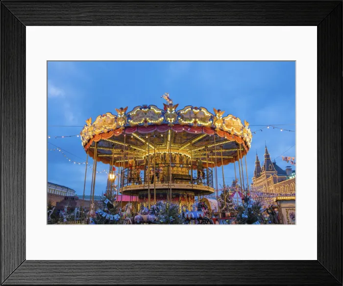 Framed Print : Red square, Decoration and illumination for New Year and Christmas holidays at night Framed Print : Red square, Decoration and illumination for New Year and Christmas holidays at night