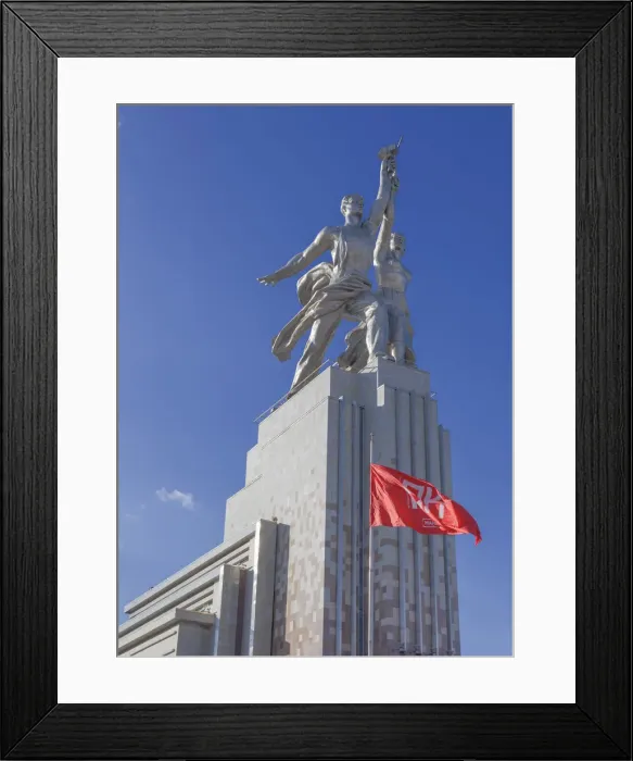 Framed Print : Rabochiy i Kolkhoznitsa (Worker and Kolkhoz Woman), VDNKh, Moscow, Russia Framed Print : Rabochiy i Kolkhoznitsa (Worker and Kolkhoz Woman), VDNKh, Moscow, Russia