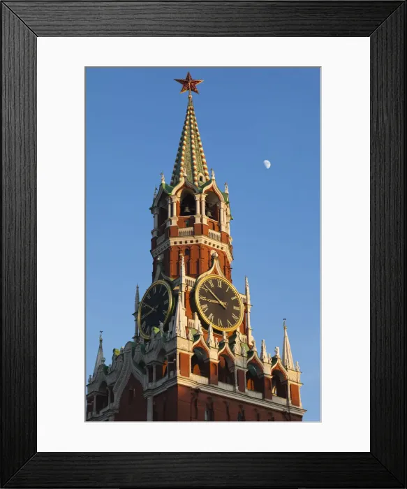 Framed Print : Russia, Moscow, Red Square, Kremlin, Spasskaya Tower Framed Print : Russia, Moscow, Red Square, Kremlin, Spasskaya Tower