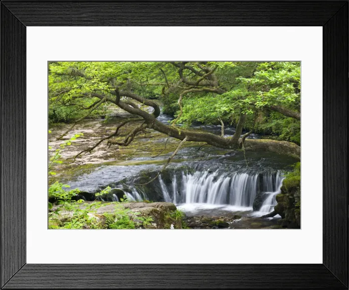 Framed Print : The Nedd Fechan River at Horseshoe Falls, Brecon Beacons National Park, Mid Glamorgan Framed Print : The Nedd Fechan River at Horseshoe Falls, Brecon Beacons National Park, Mid Glamorgan