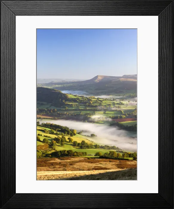Framed Print : Rolling mist covered farmland in the Usk Valley, Brecon Beacons National Park, Powys